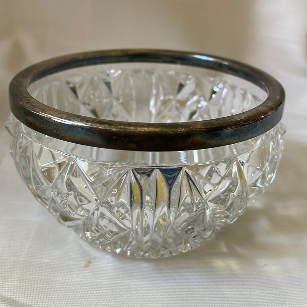 Vintage Cheltenham and Co made in England cut crystal silver plate rim bowl